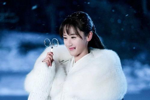 肖战李沁最新八卦爆料,甜蜜互动引粉丝热议  第1张