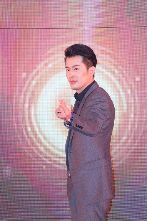 三只羊最新爆料新闻视频,揭秘娱乐圈惊人内幕！  第1张